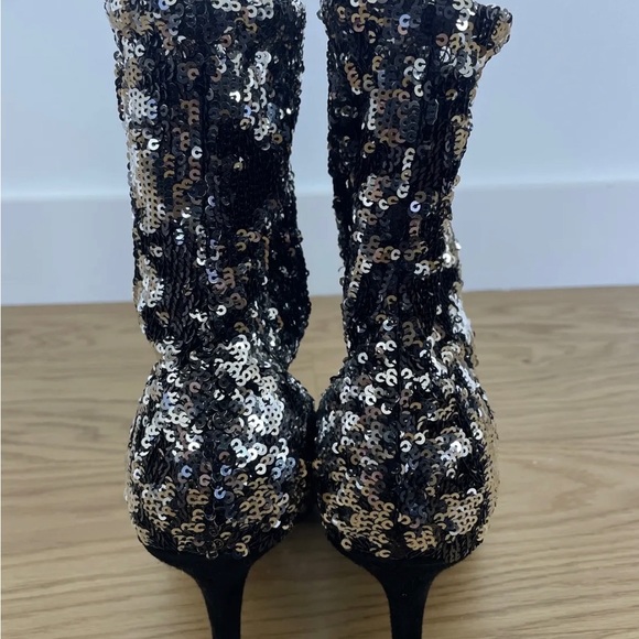 Valentino Garavani Stretch Sequin Bootie in gunmetal size 36 - Picture 3 of 10